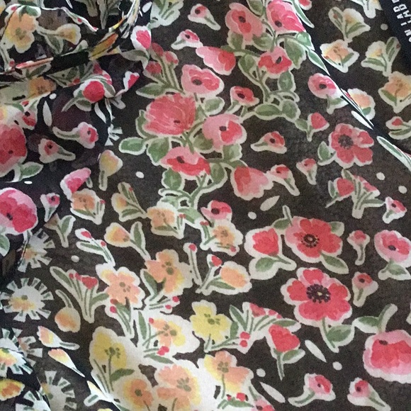 DESIGN LAB LORD & TAYLOR  Elegant 3/4 sleeves top - size L - Picture 4 of 7